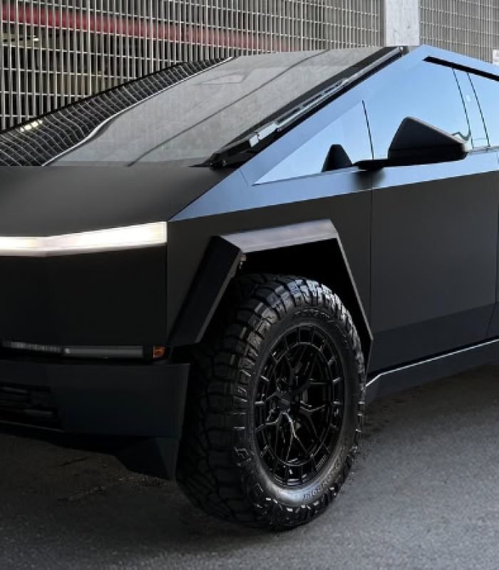 2025-Tesla-Cybertruck-Front